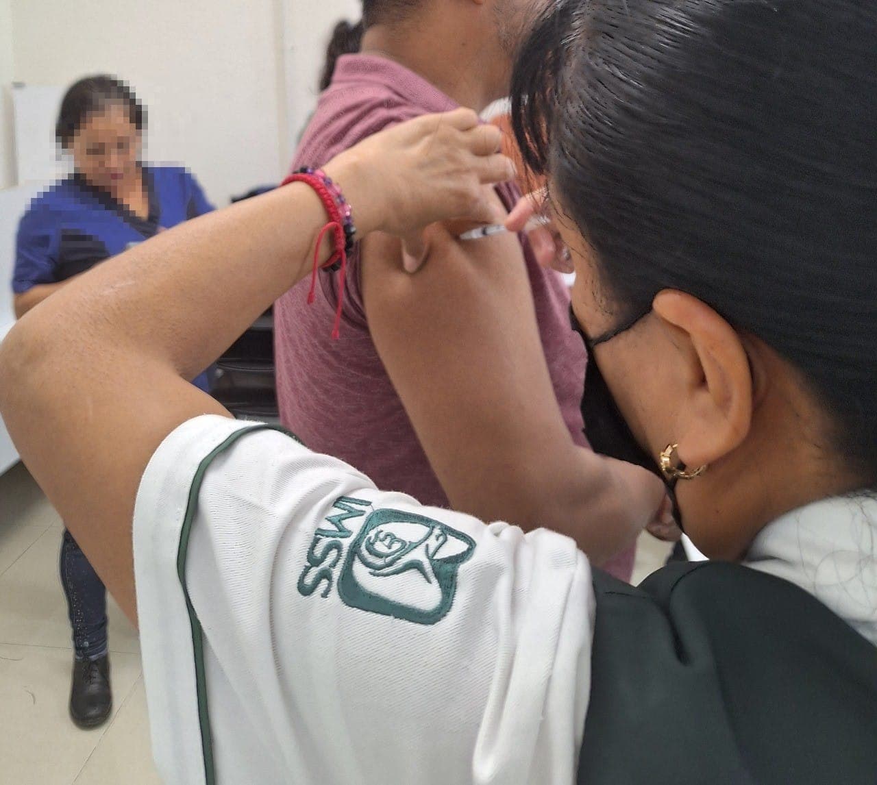 Inicia IMSS San Luis Potosí campaña de vacunación invernal