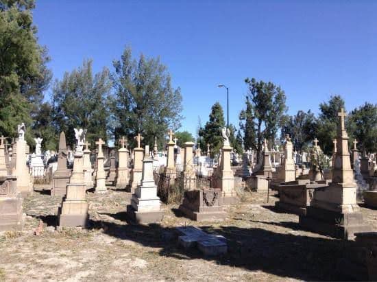 Prohíben recorridos paranormales en cementerios de San Luis Potosí
