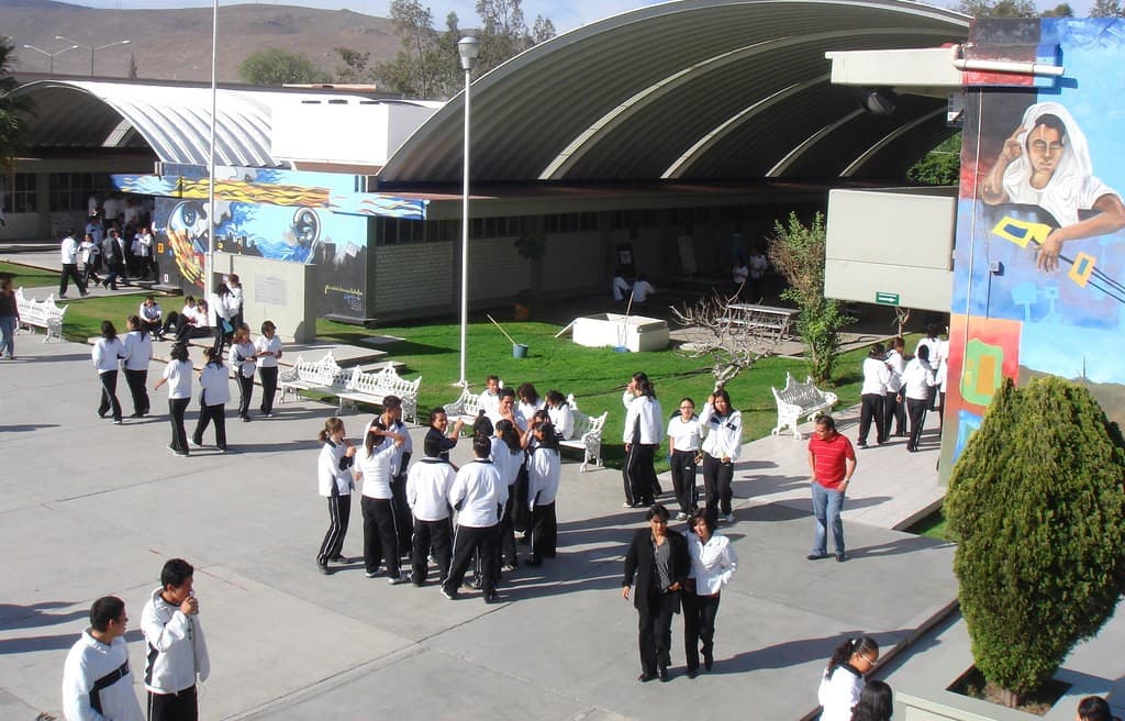 Ante alta demanda de alumnos Cobach considera expansión en el estado