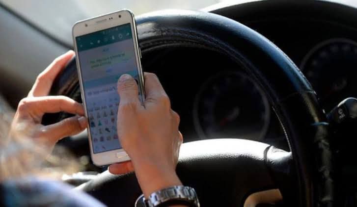 Uso del celular al volante, principal causa de accidentes en SLP