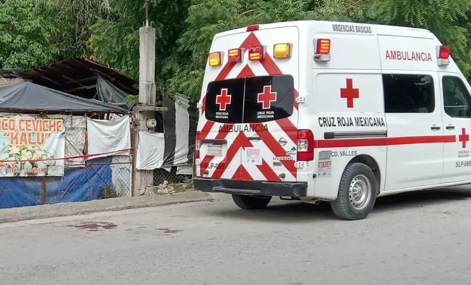 Familia de joven apuñalado en Valles incapaz de costear gastos médicos