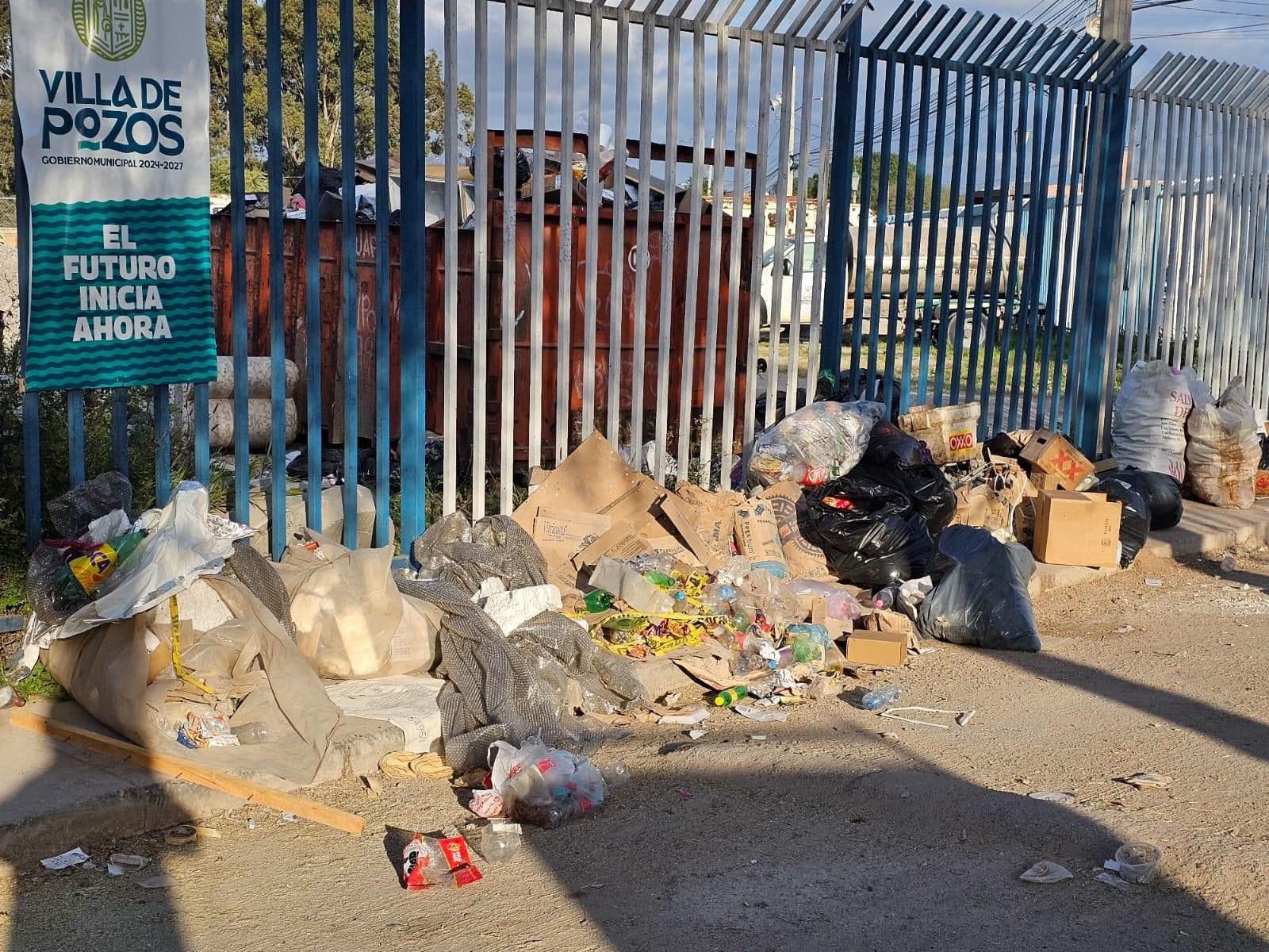 Acumulación de basura en Villa de Pozos genera malestar y preocupaciones de salud