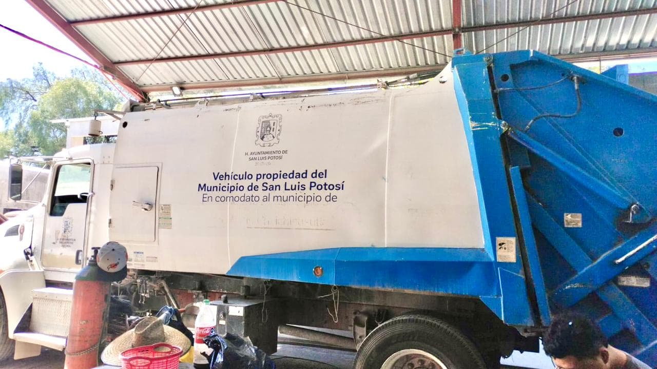 Apoya Ayuntamiento a Pozos con 4 camiones de recolección de basura