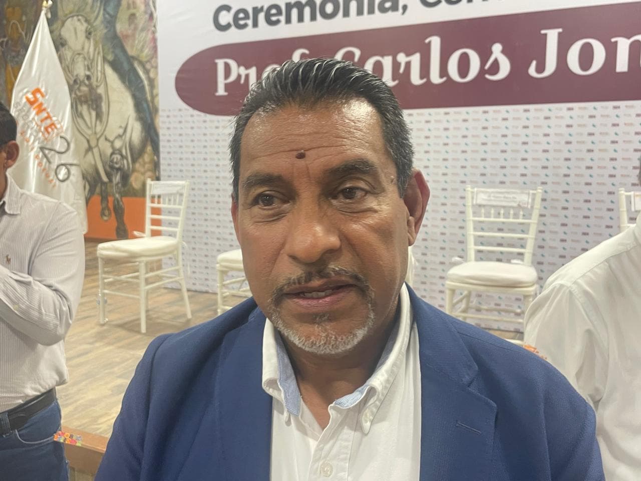 Llama Diputado a ser cuidadosos ante escuelas sin registro en el estado