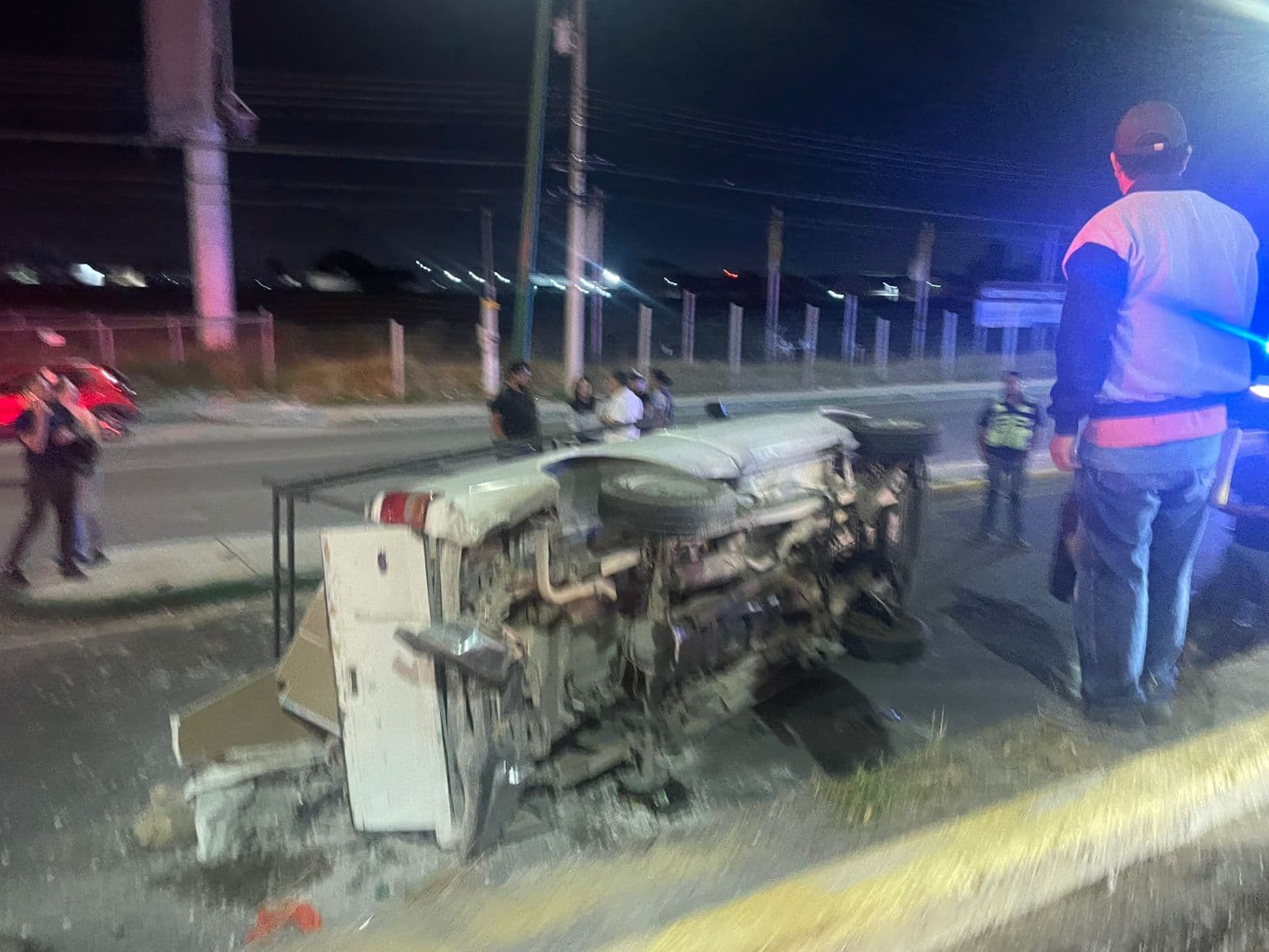Carambola en la 57 detiene el tráfico rumbo a Matehuala