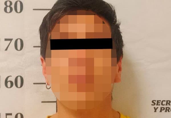 Hombre es detenido por conducción de moto sin papeles y con placas sobrepuestas