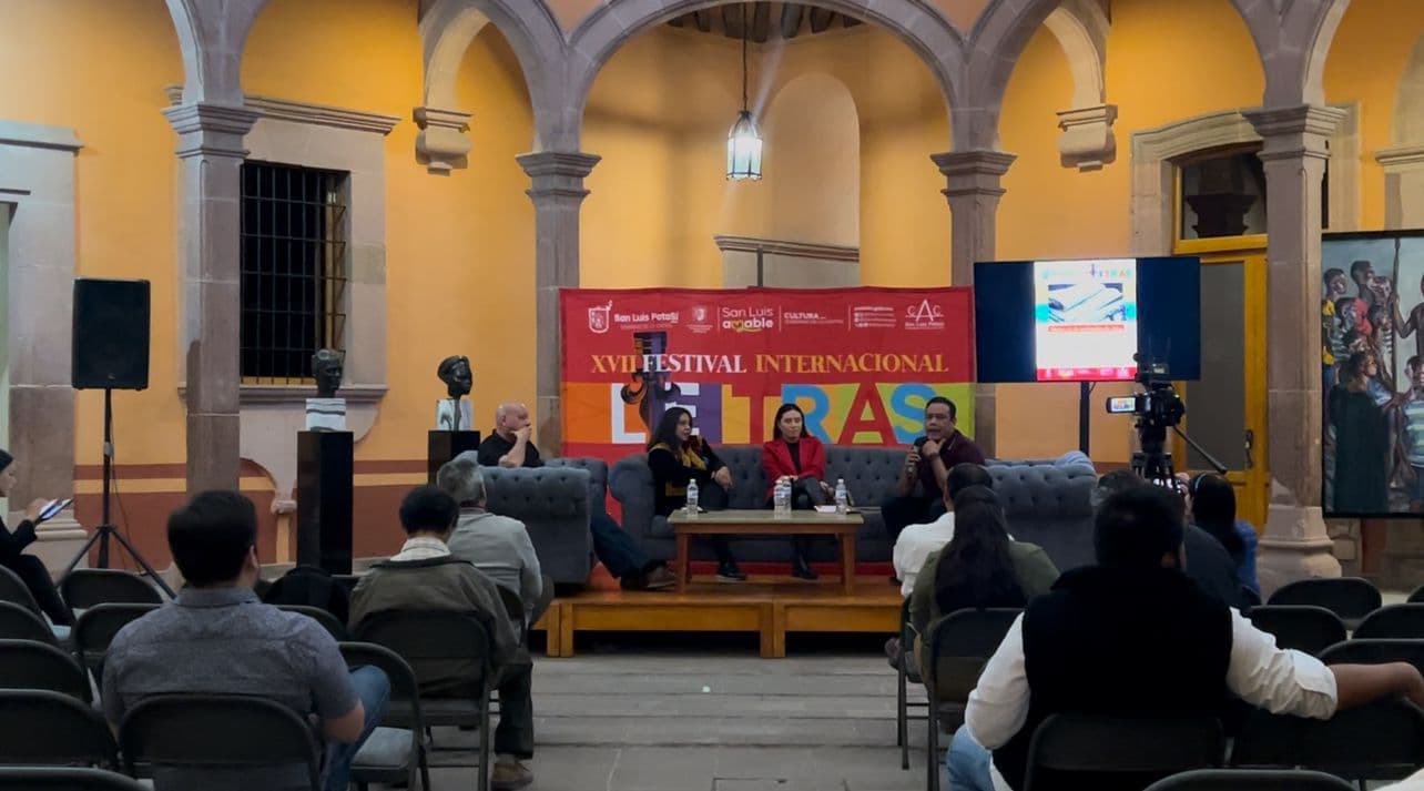 Señalan crisis en periodismo cultural mexicano por falta de recursos en medios