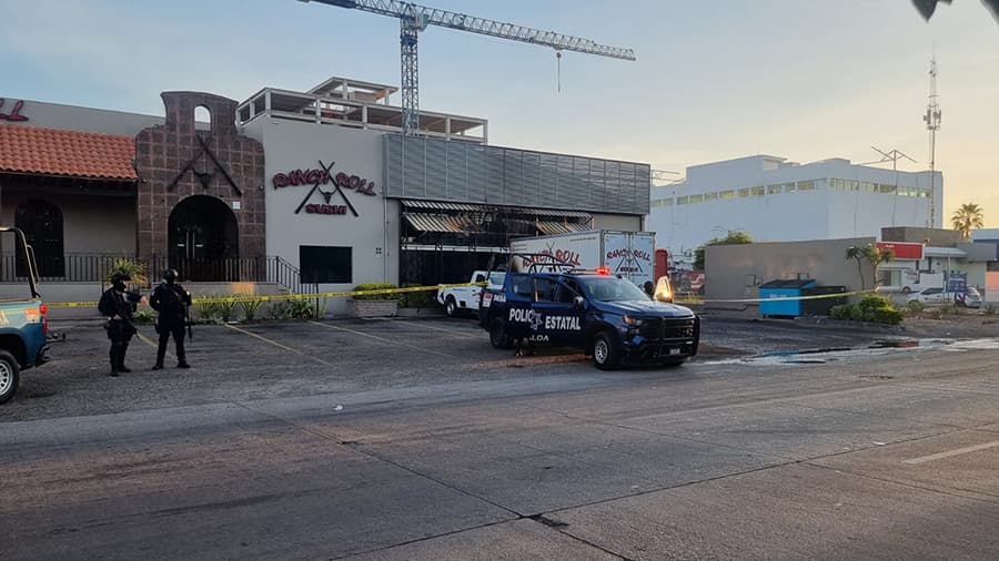 Atacan a balazos sucursales del Ranch Roll en Culiacán