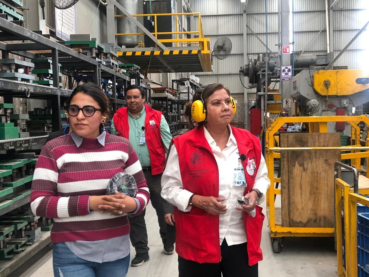Fortalecen relaciones Ayuntamiento de SLP y empresas para el desarrollo de La Pila