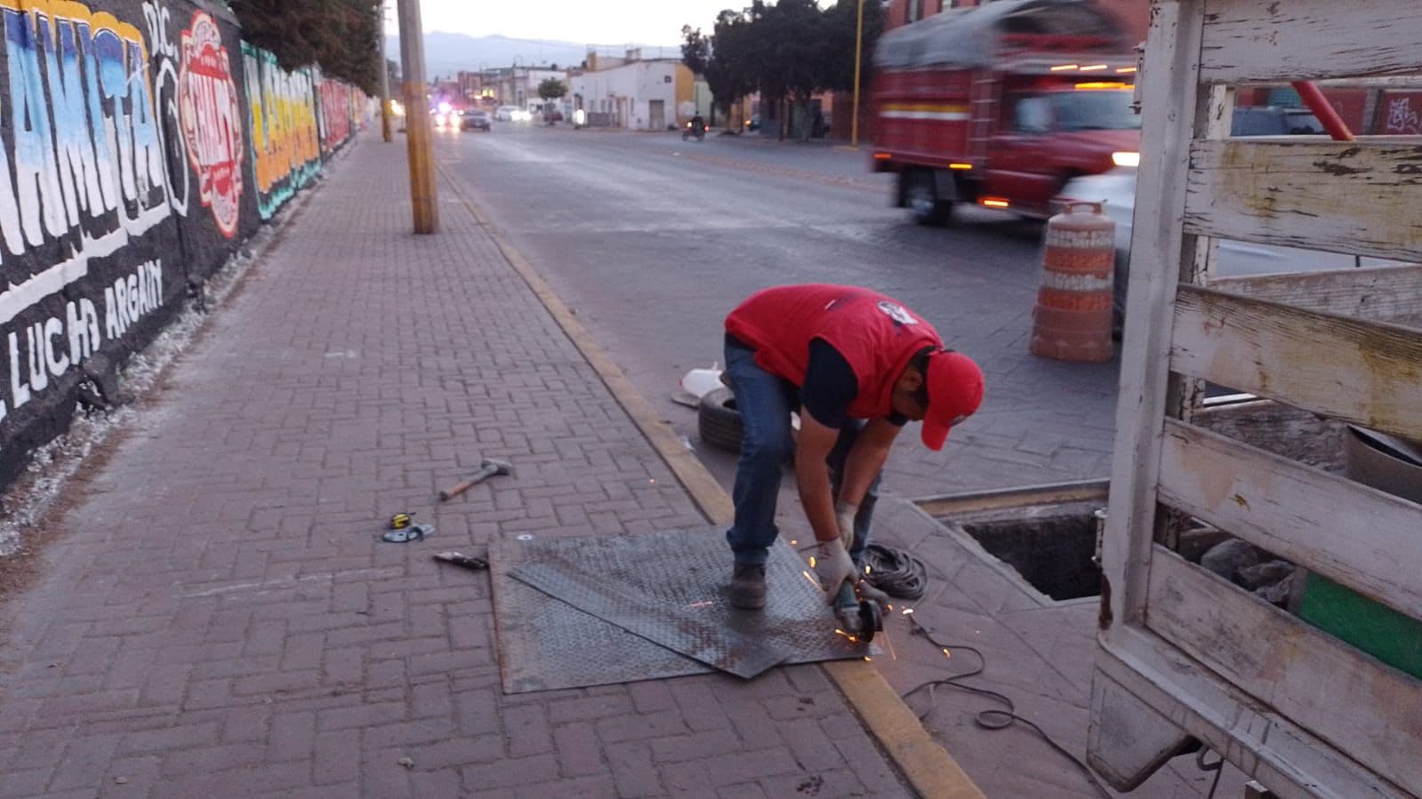 Rehabilitan vialidades y mejoran imagen del Centro Histórico