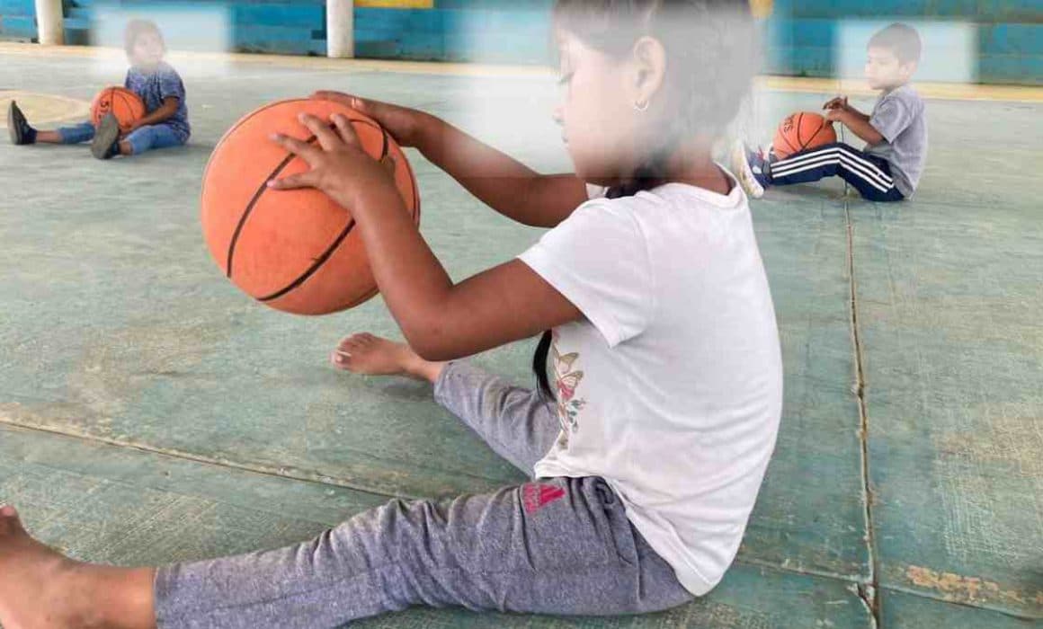 Acribillan en Oaxaca a entrenador de niños basquetbolistas triquis