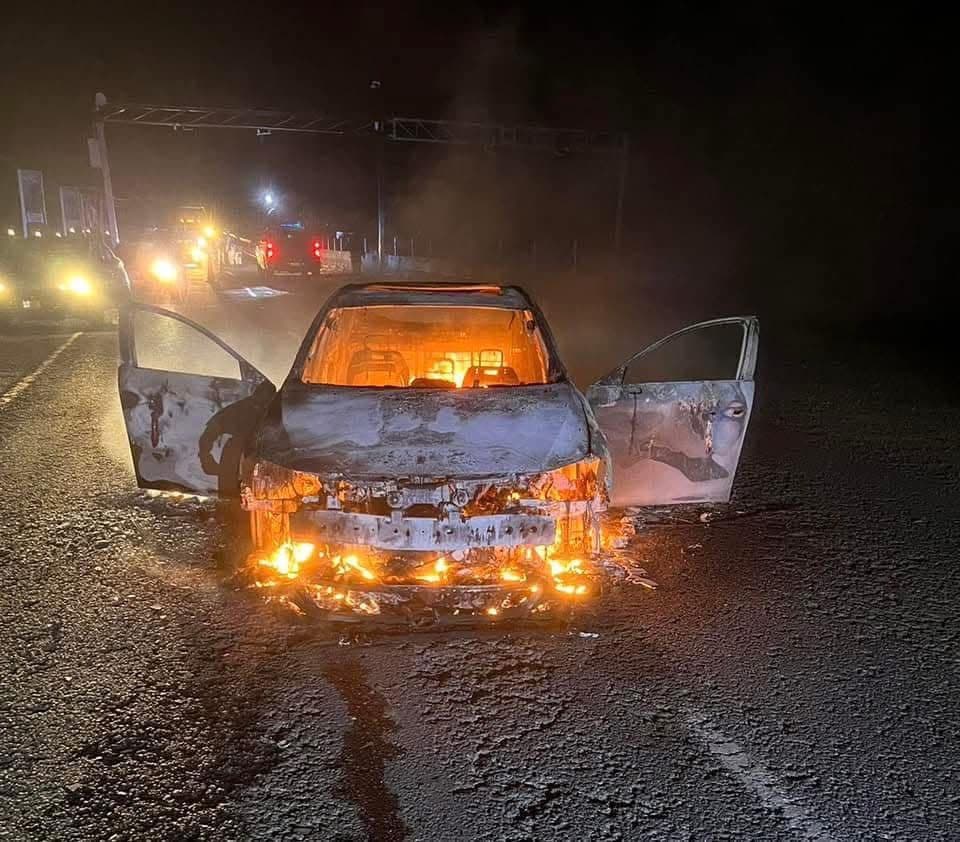 Bloqueos y vehículos incendiados afectan carreteras en Aguascalientes y Jalisco