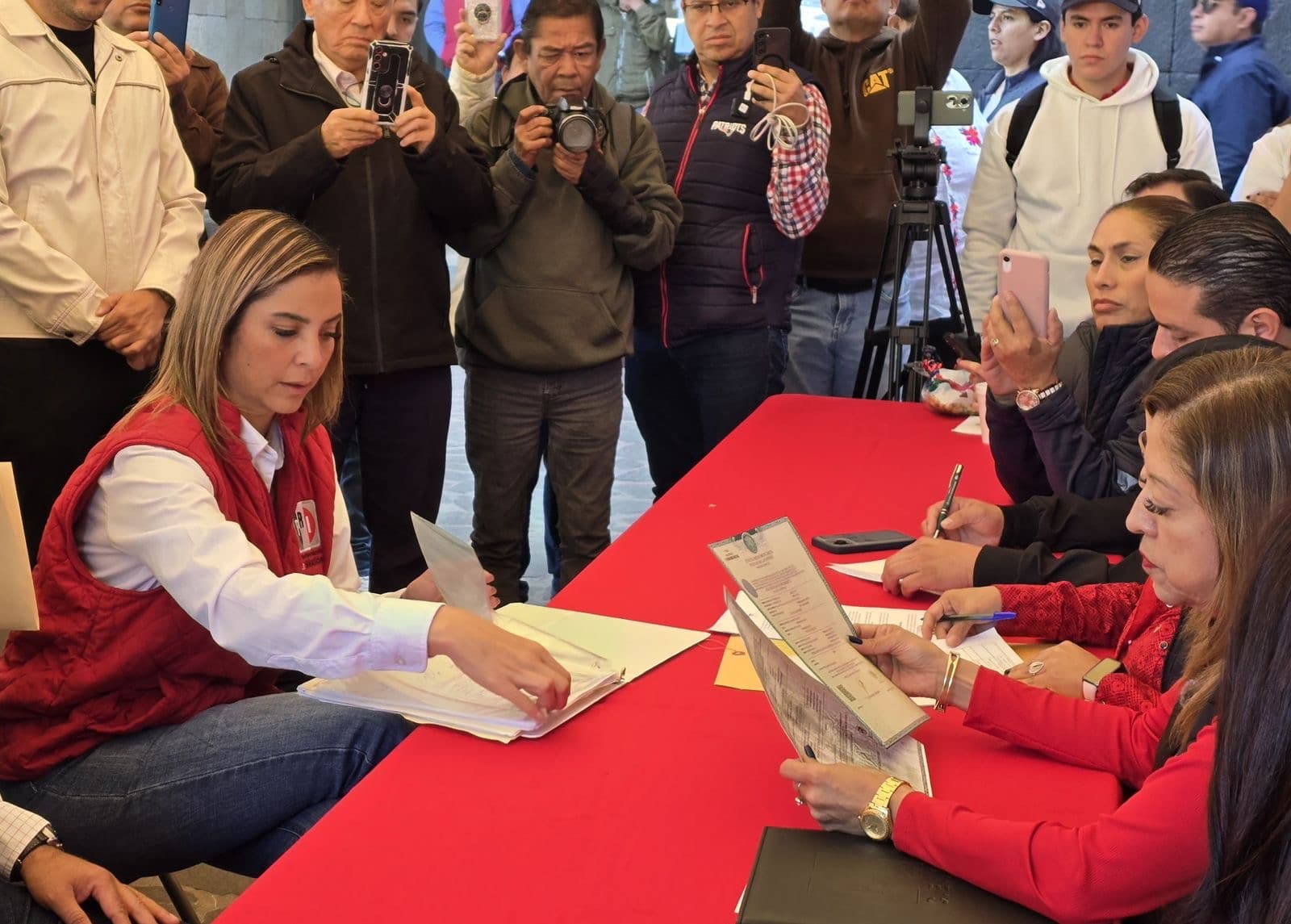 Margarita Hernández Fiscal busca liderar el PRI estatal
