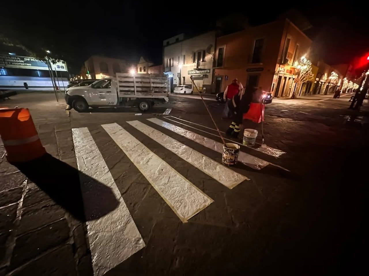 Renuevan cruces peatonales del Centro Histórico para mayor seguridad