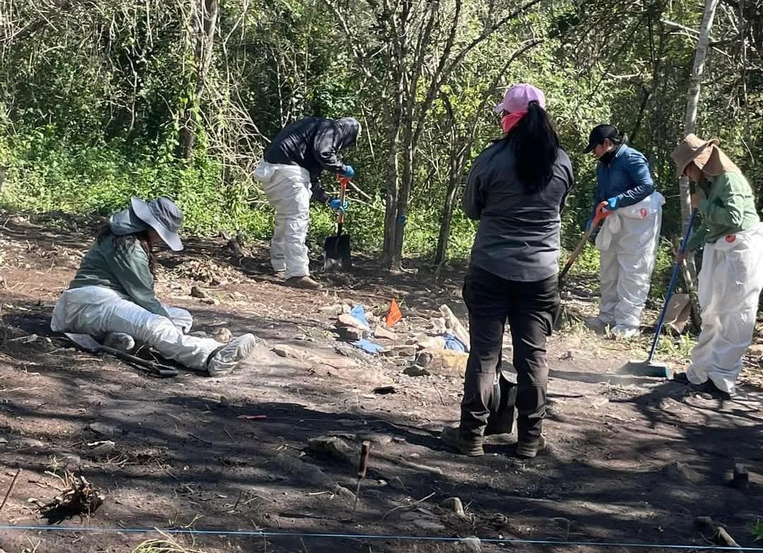 Hallan restos humanos en presunto campo de exterminio en Valles