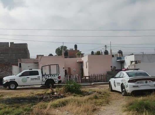 Fallece pareja tras ataque armado en Villa de Pozos