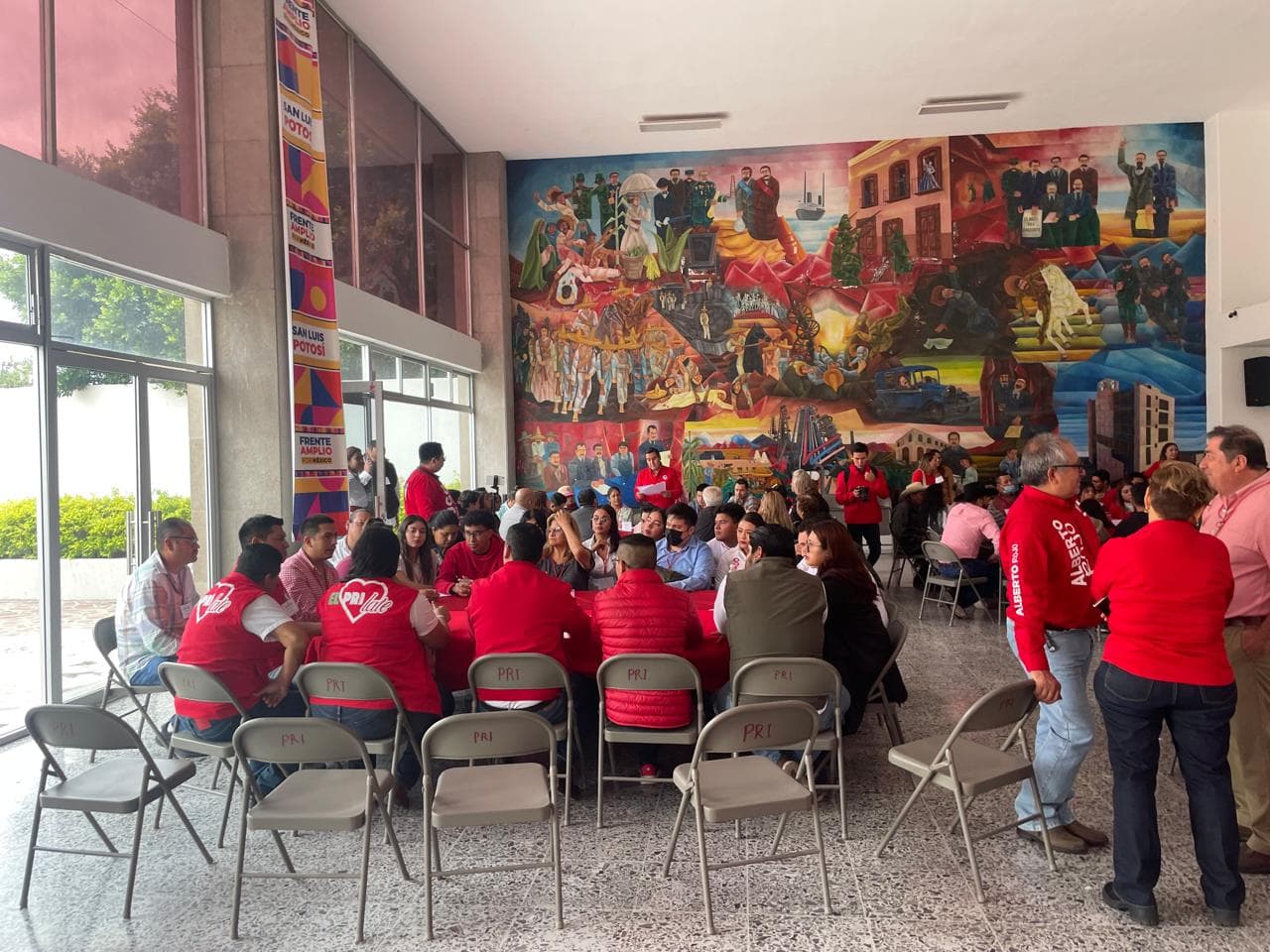 Enfrenta PRI en SLP carencia de fondos; no tienen ni para el aguinaldo