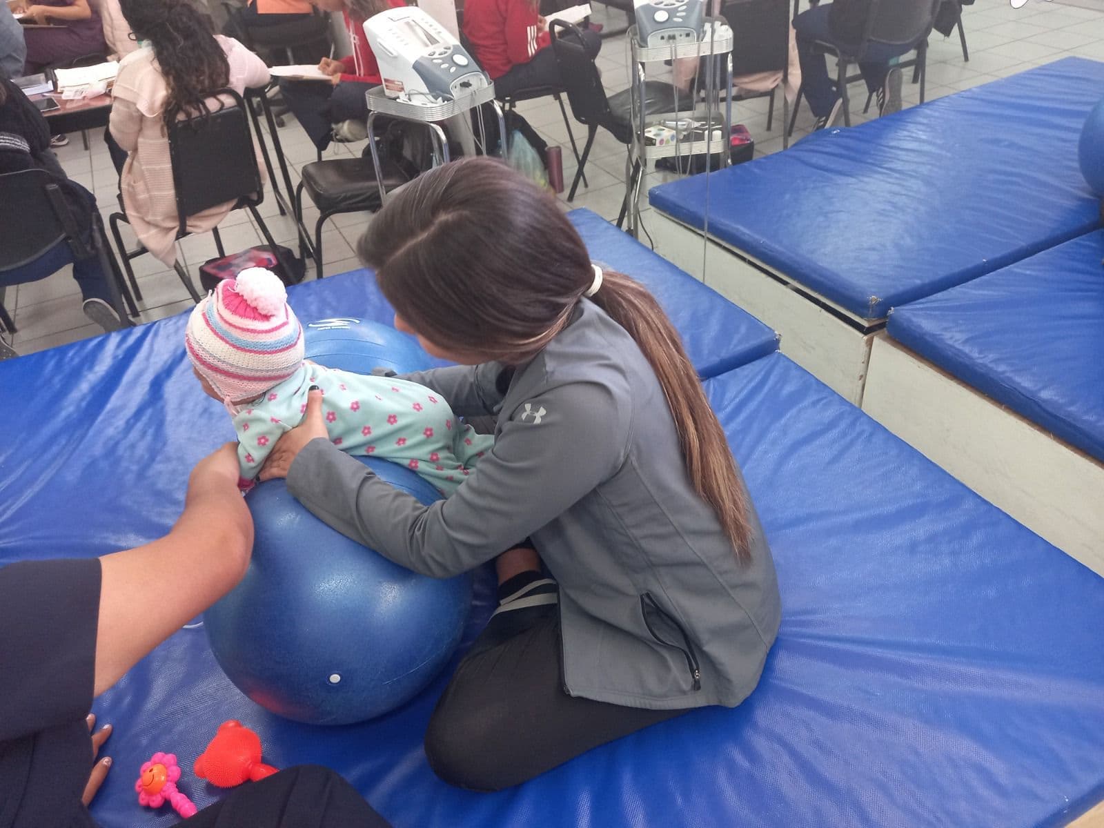 Trabaja DIF Municipal y UBR Maravillas en bienestar y salud de familias potosinas