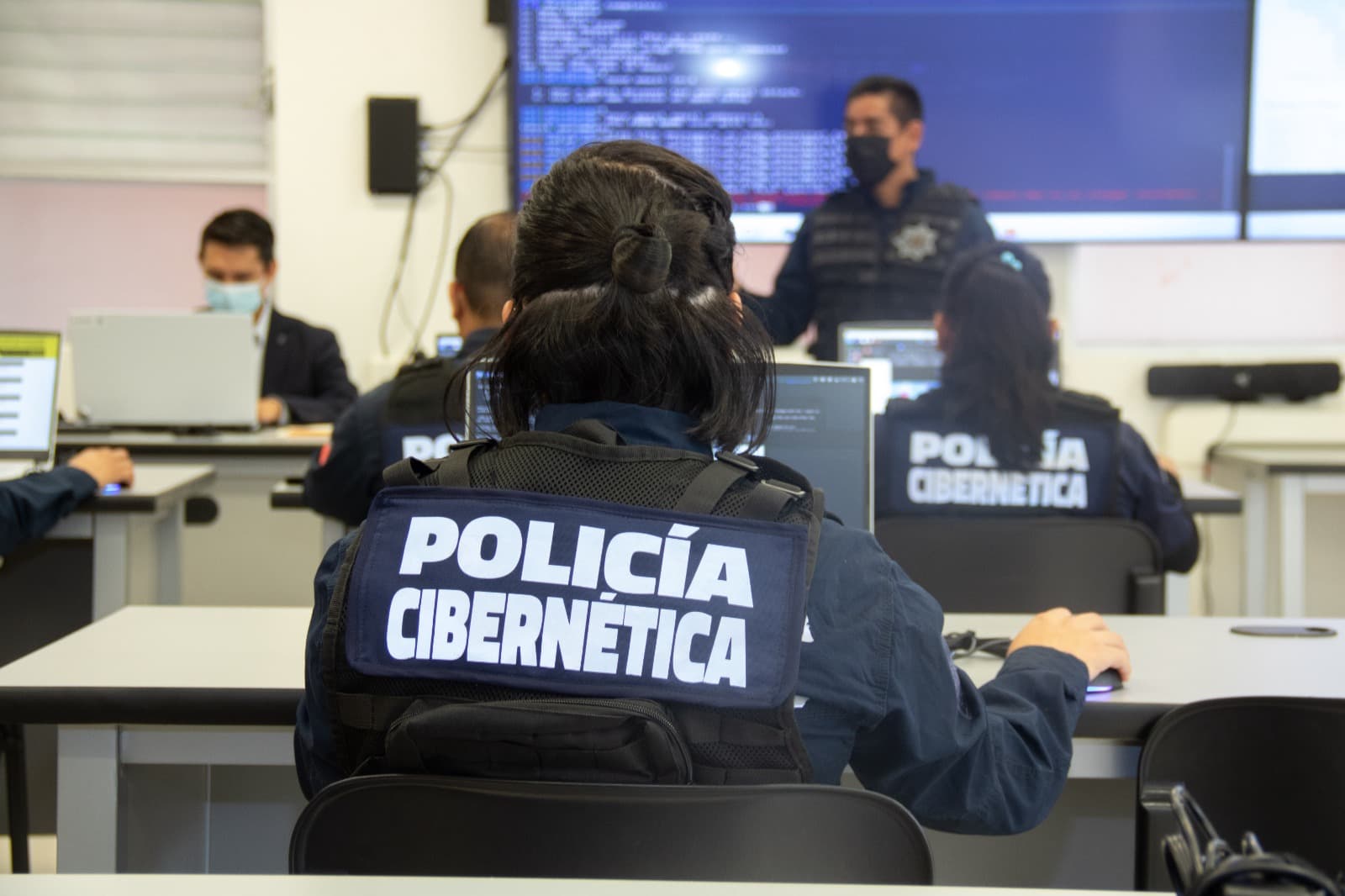 Incauta Policía Cibernética Municipal más de 4 mil archivos con contenido sexual
