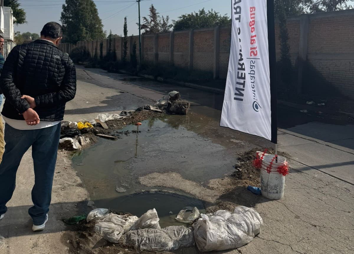 Inicia Interapas reposición de alcantarillado en la colonia El Saucito