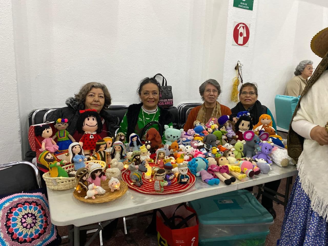 Más de 200 potosinos finalizan con éxito cursos del DIF Municipal