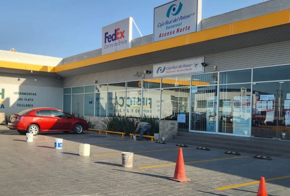Intento de asalto en sucursal bancaria en Acceso Norte desata movilización policial