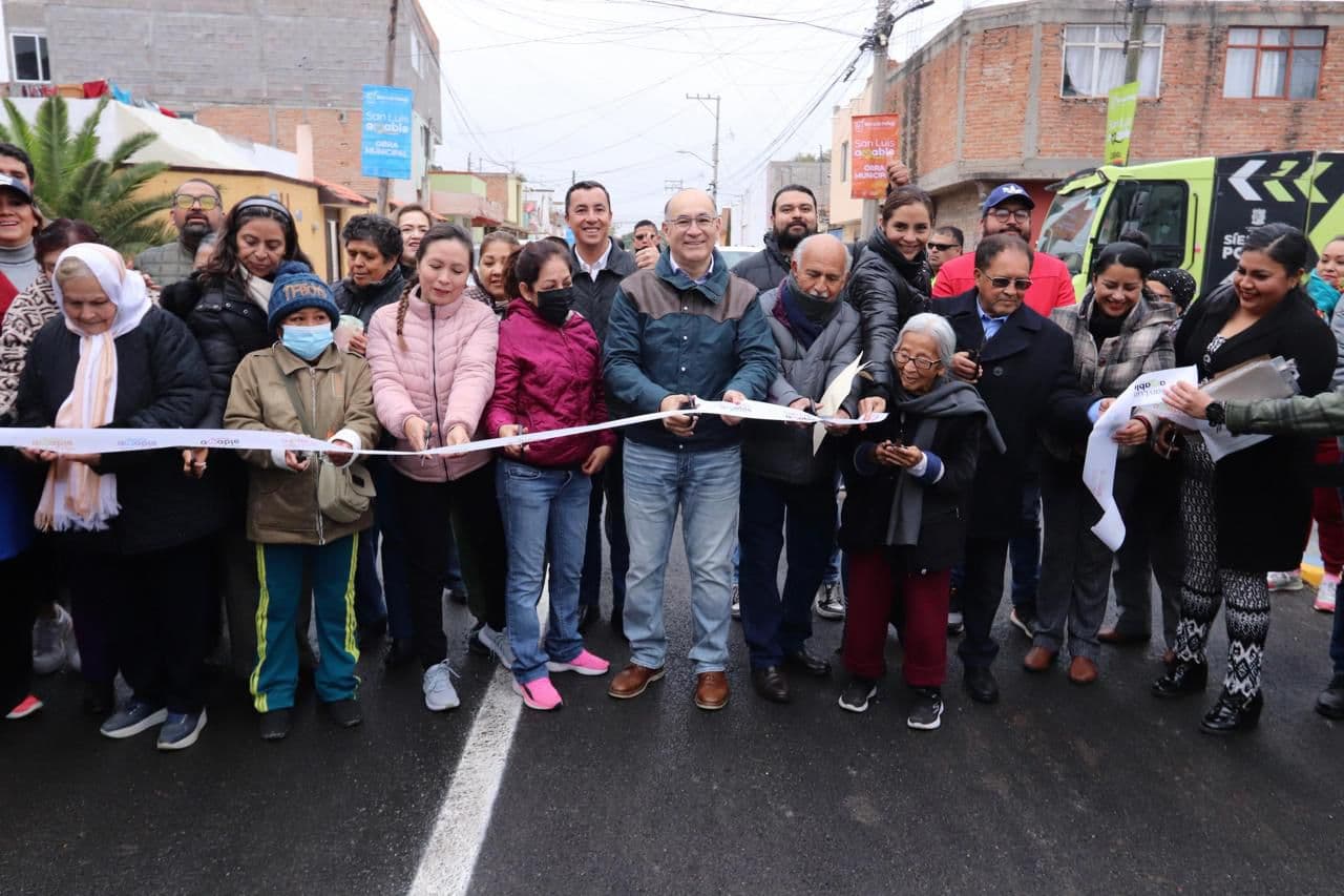 Alcalde Galindo entrega nueva vialidad en la colonia General I. Martínez