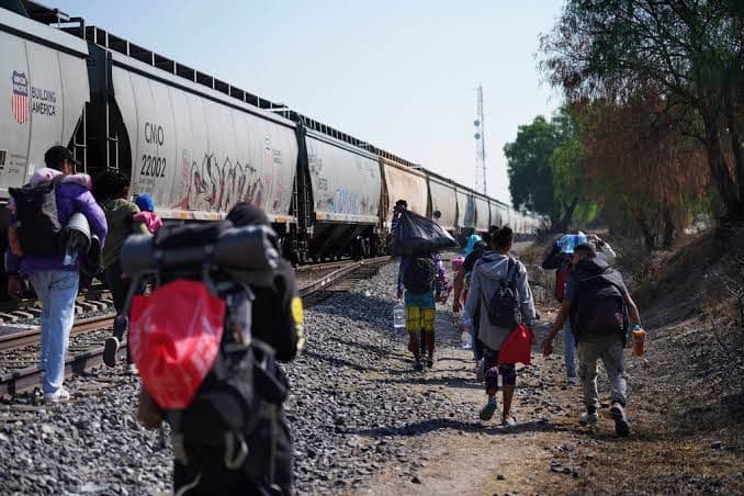 Analiza Arquidiócesis de SLP apertura de espacios para migrantes deportados