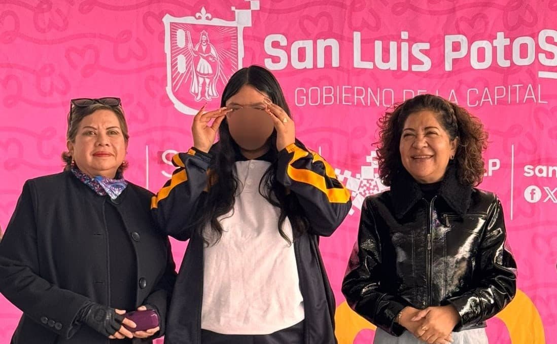 Realiza DIF diagnóstico ocular y entrega de 226 lentes en escuelas del municipio