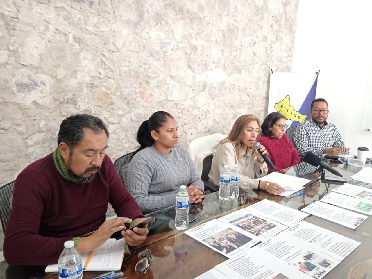 Acusa SITTGE que Gobierno del Estado exige a trabajadores inflar con likes a dirigentes