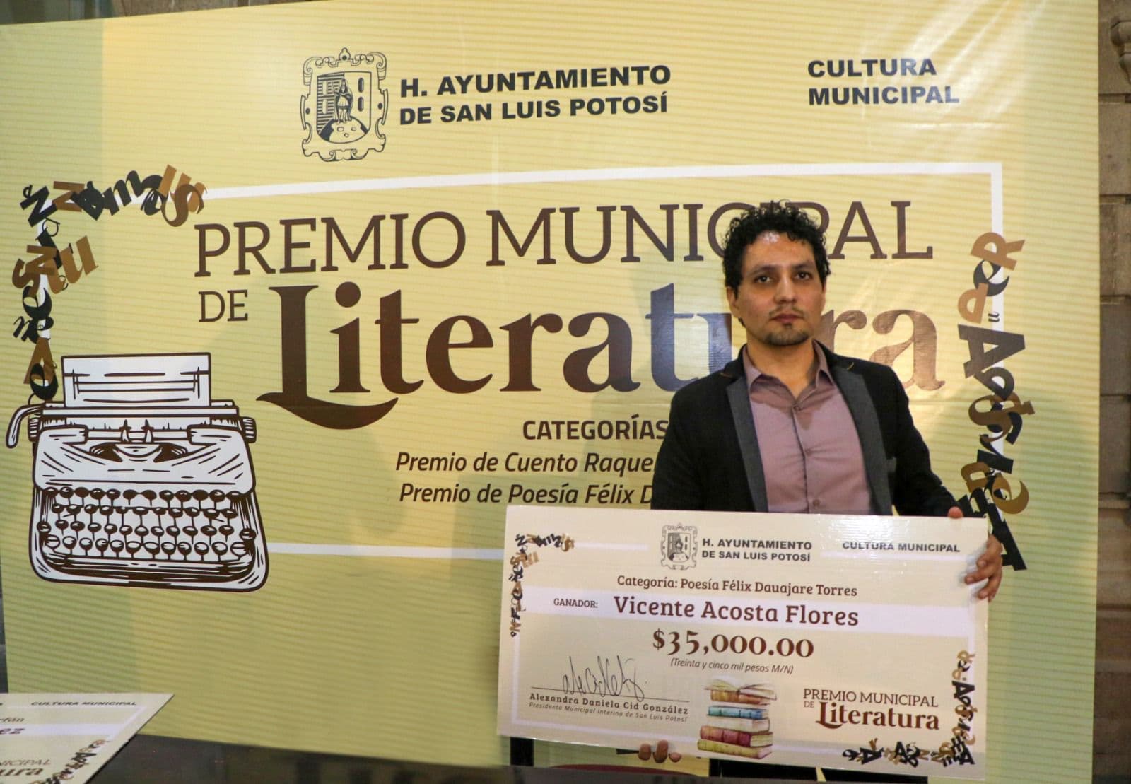 Celebra San Luis Capital su talento literario con Premio Municipal de Literatura 2025