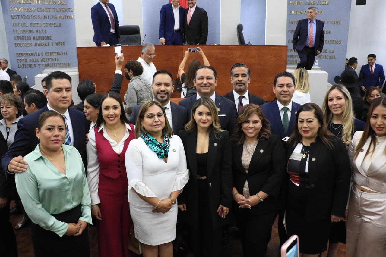 Aprueba bancada del PVEM aumento en impuesto sobre bebidas alcohólicas