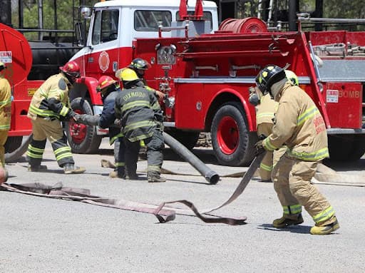 Bomberos de SLP buscan apoyo para mejorar condiciones en 2025