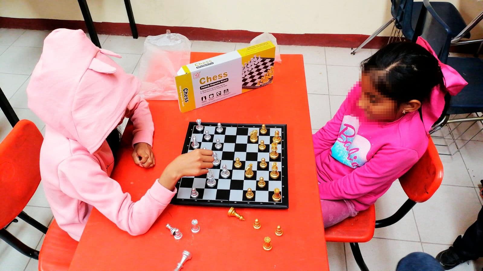 Realizan Mentes Amables: Torneo de Ajedrez en Primarias Municipales
