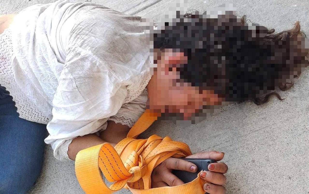 Vecinos de Villa de Pozos casi linchan a mujer acusada de robo