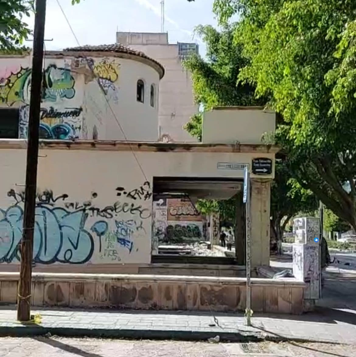 Casa abandonada en Venustiano Carranza será cercada para evitar vandalismo