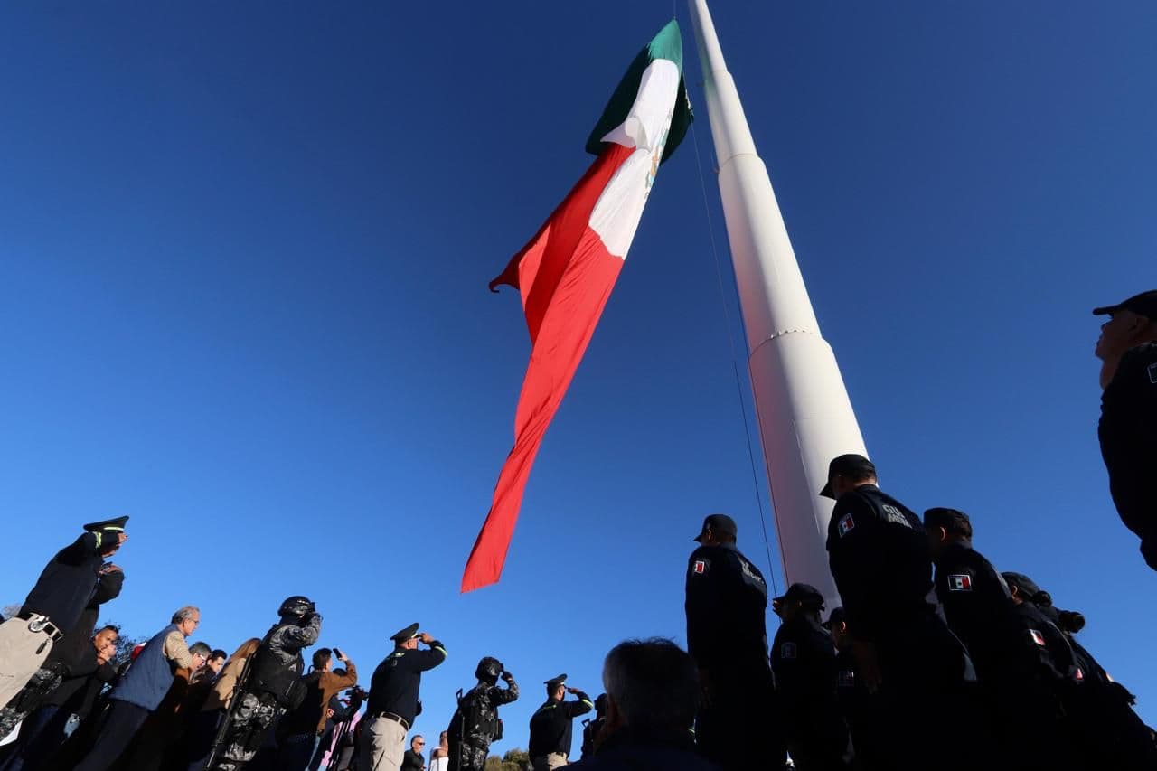 San Luis Potosí celebra el Día de la Bandera con emotiva ceremonia