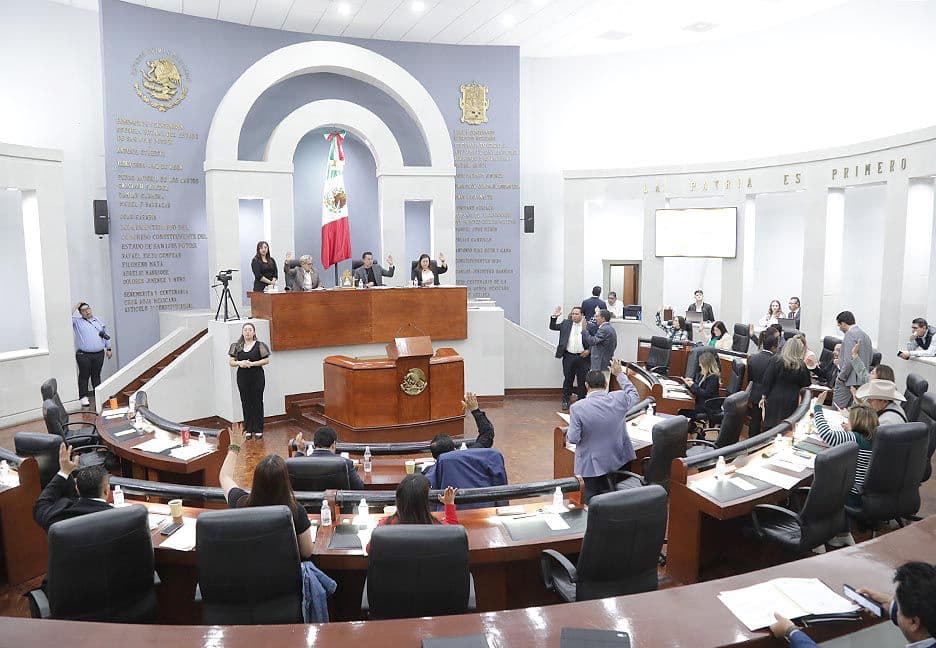 Pese al rechazo de la oposición aprueban cuentas del IFSE