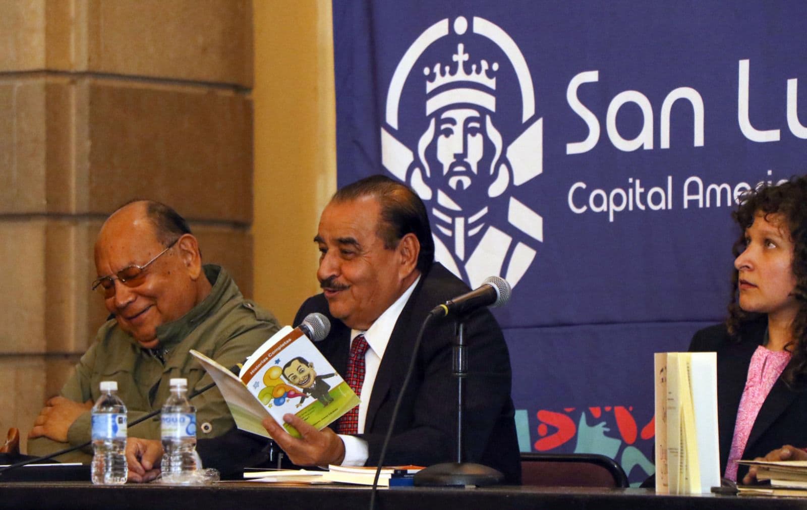 Presenta el periodista Filiberto Juárez su nuevo libro de cuentos