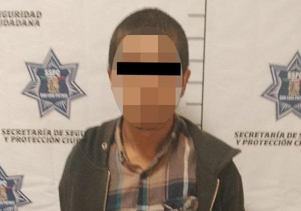 Detiene SSPC a hombre por causar daños en alumbrado público de plaza Aranzazú