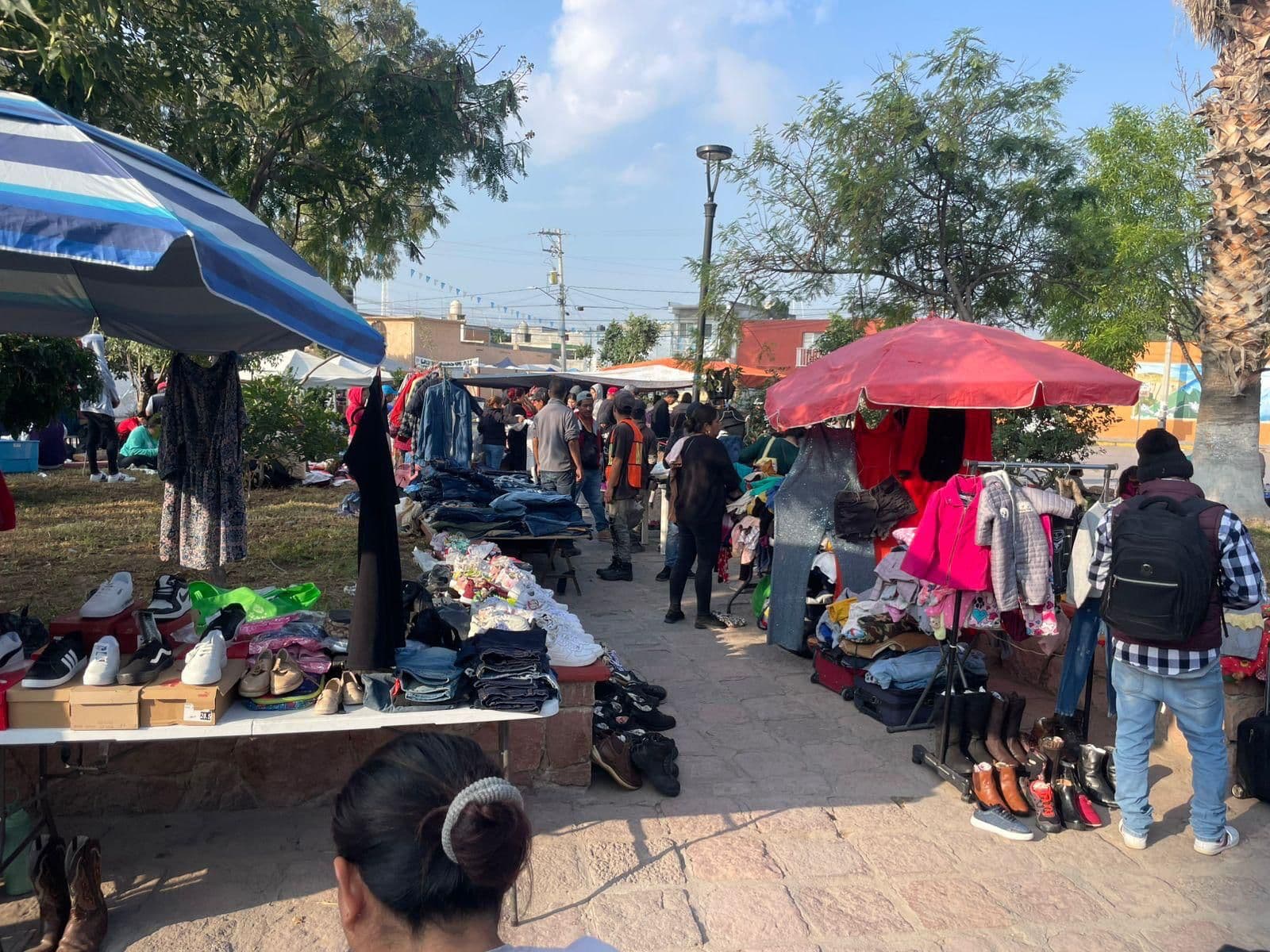 Ordena y regula Ayuntamiento comercio en La Pila para mayor seguridad