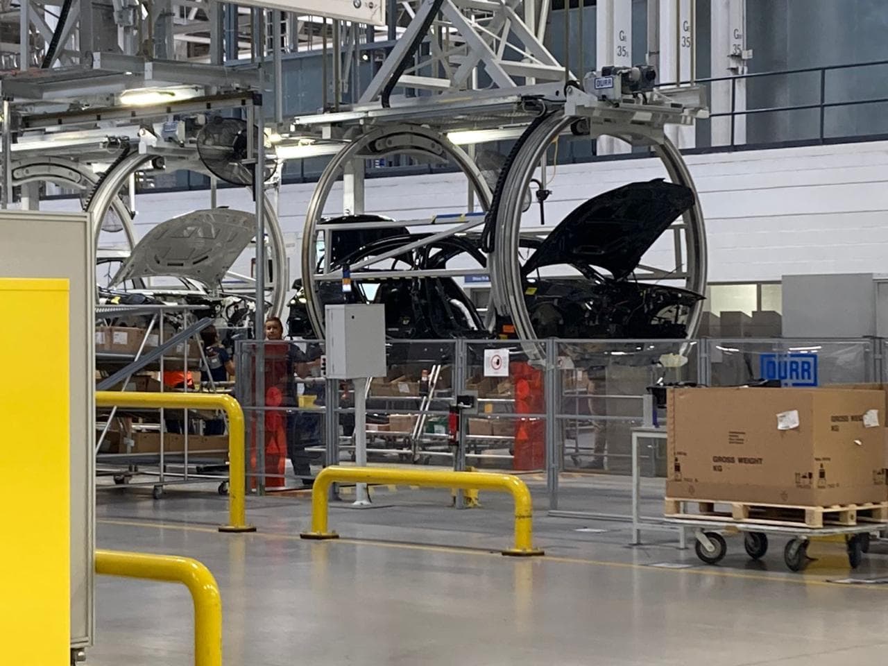Incertidumbre económica y arancelaria generan paros en empresas automotrices de SLP