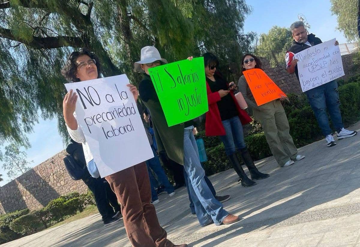 Docentes de la Universidad Politécnica se manifiestan por reducción salarial