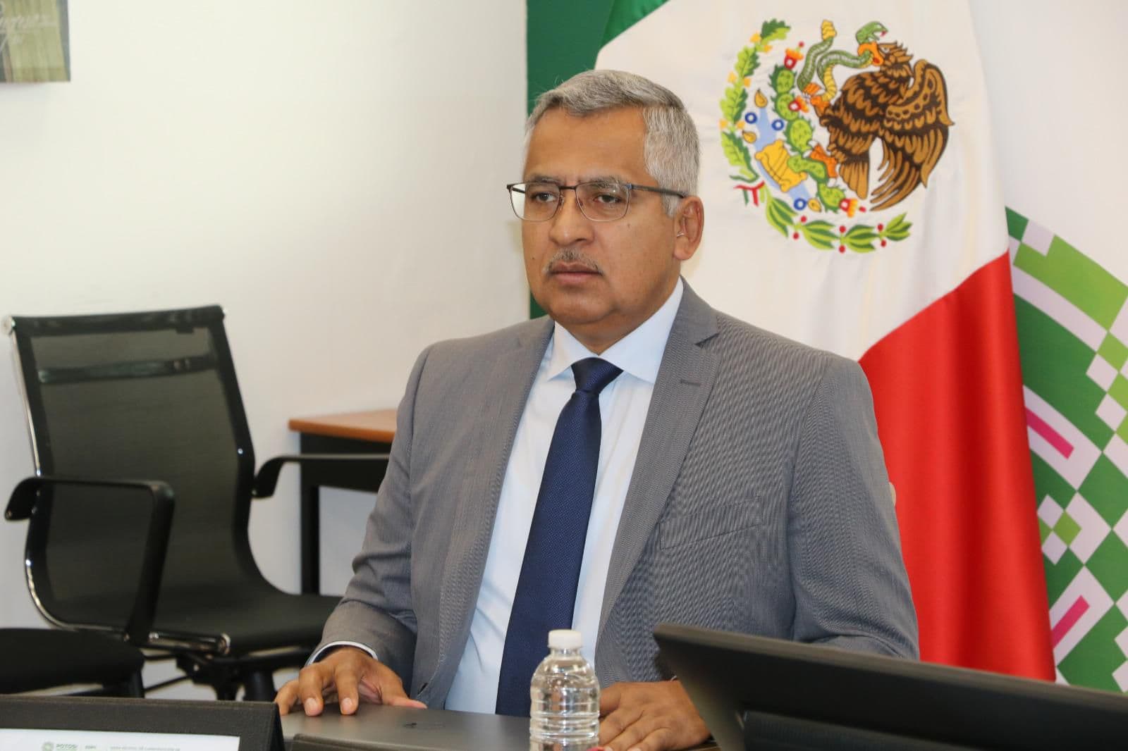 Evalúa José Luis Ruiz Contreras su futuro político mientras busca una magistratura