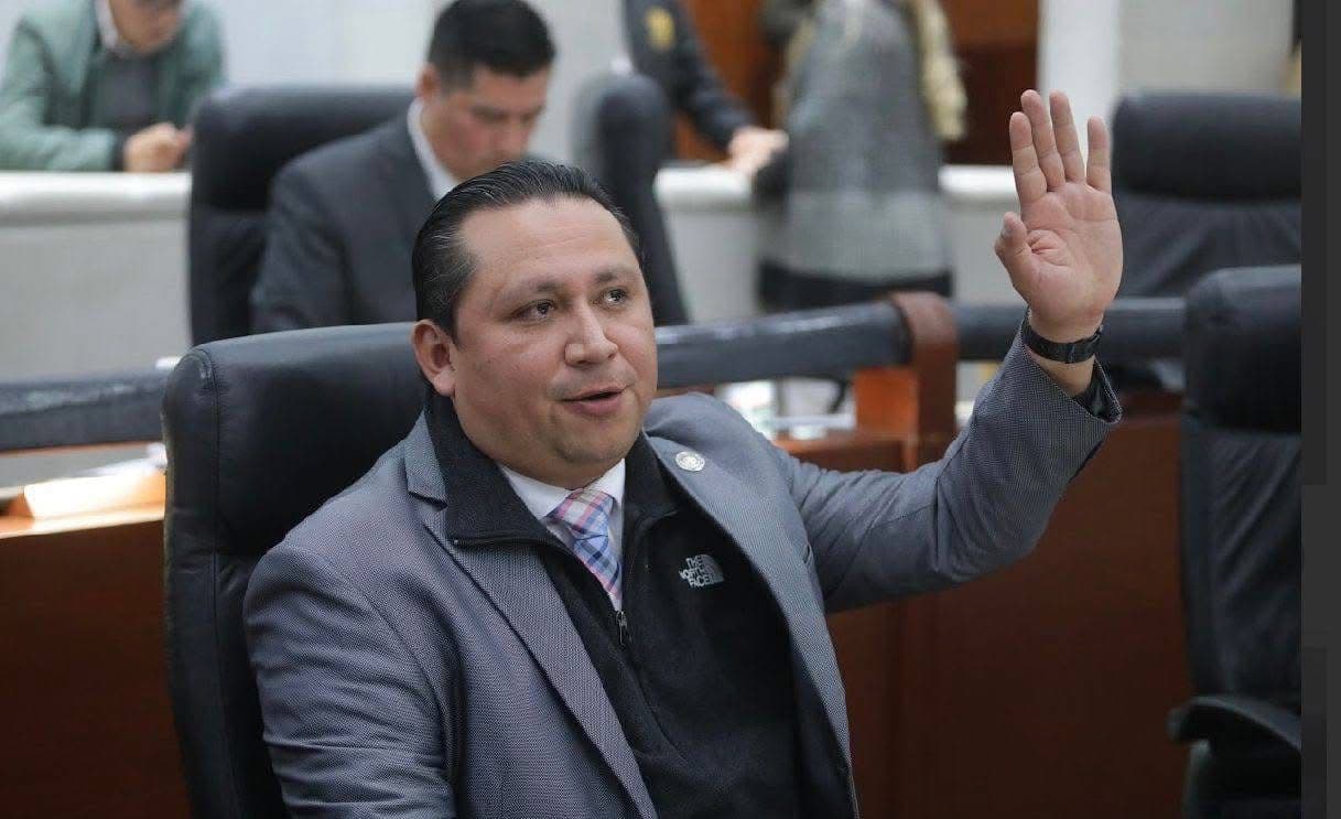 Gámez Macías se niega a hablar sobre iniciativa contra nepotismo