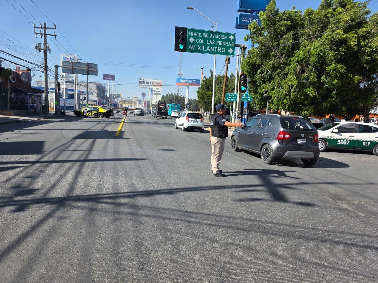 Cierre de circulación en Avenida Muñoz por incendio