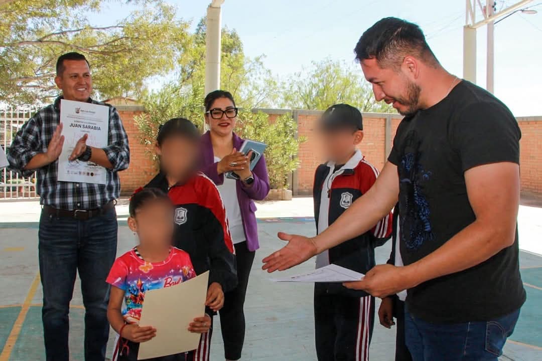Acreditan en ciberseguridad a primaria en Bocas para proteger a los niños