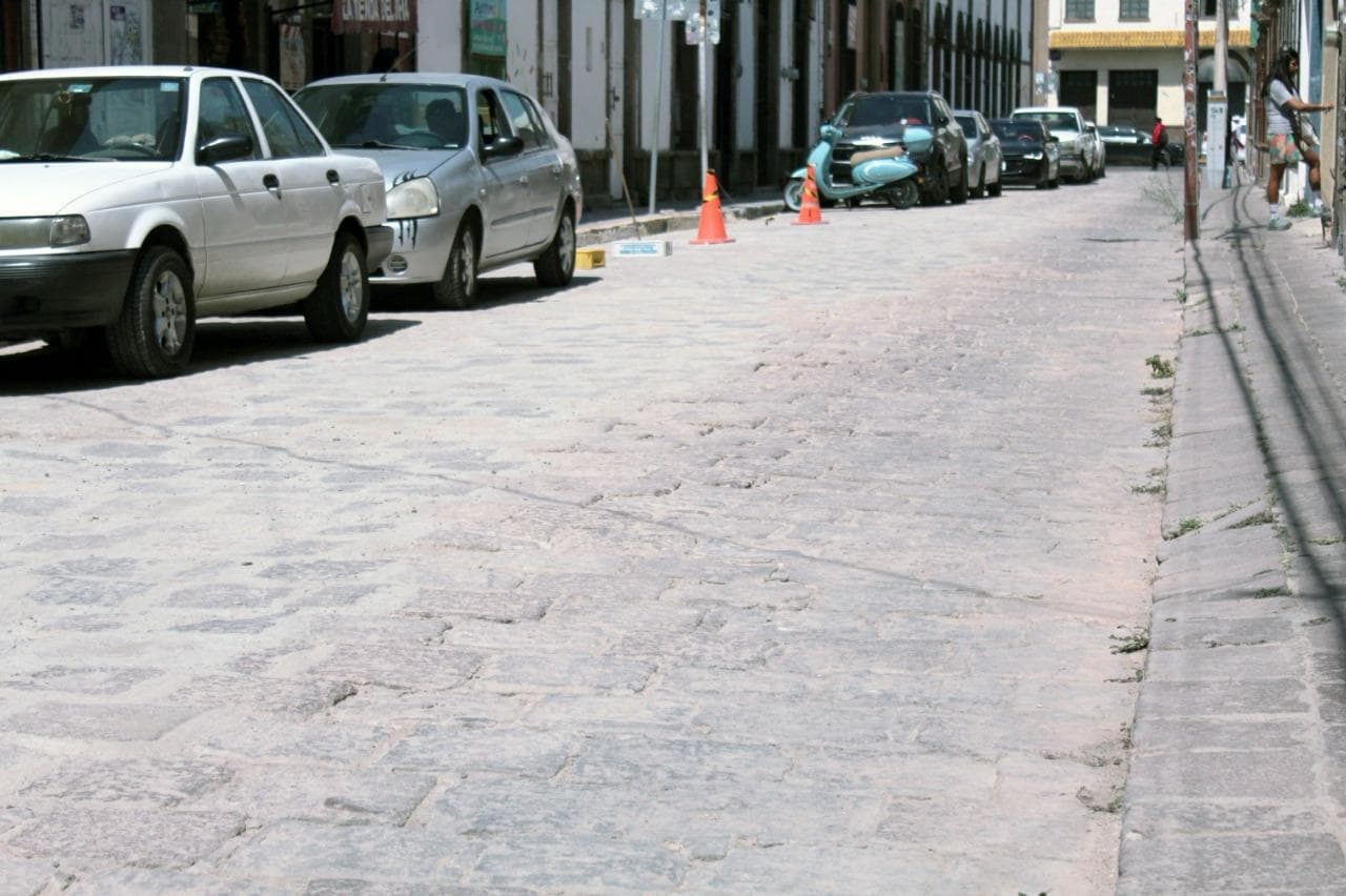 Rehabilita Interapas alcantarillado en Centro Histórico de la Capital