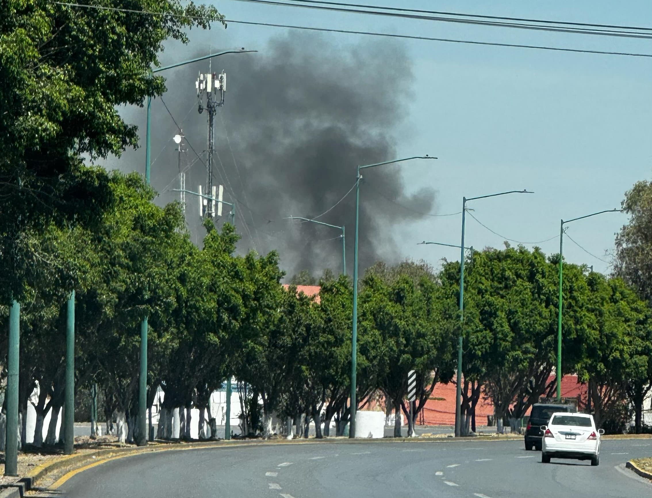 Incendio en vivienda de la Av. México moviliza a cuerpos de emergencia