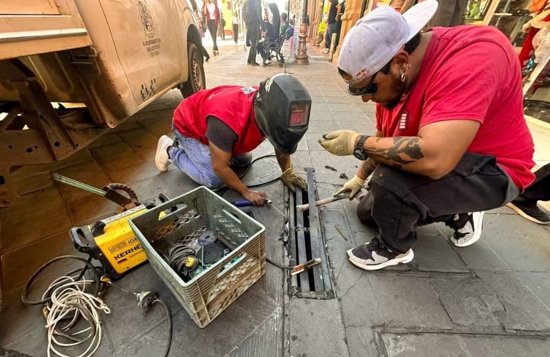Embellecen y mejoran centro histórico ante llegada de turistas